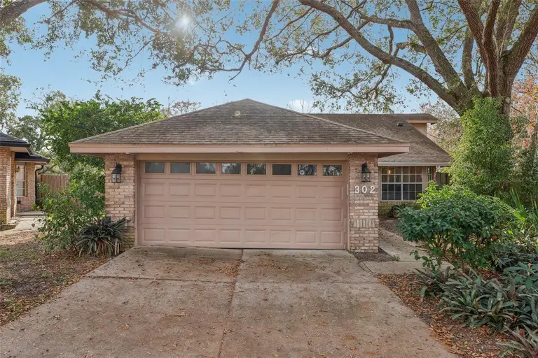 302 BRIDIE CT — photo 3