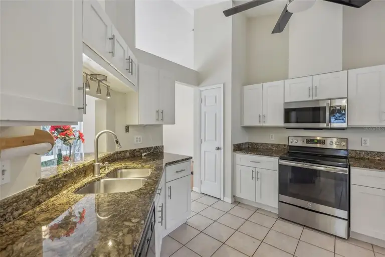 302 BRIDIE CT — photo 5