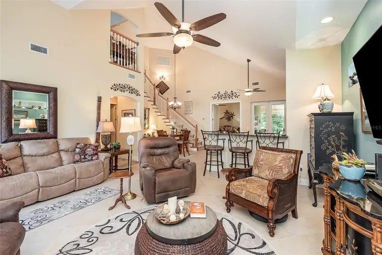 437 HARMONY LN — photo 4