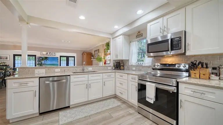 3530 FLORES AVE — photo 4