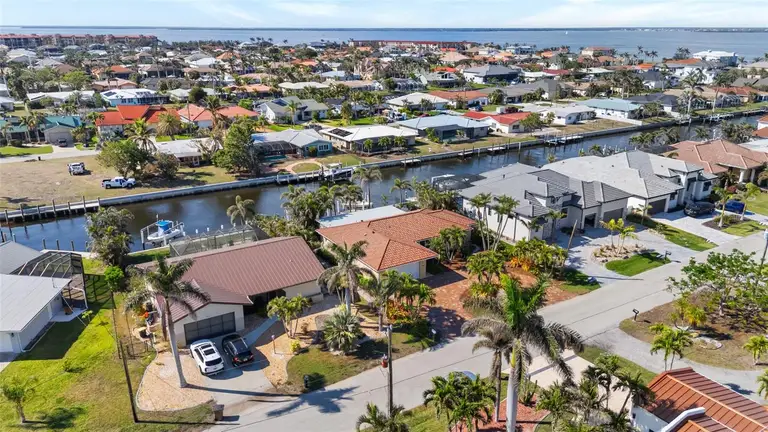 2284 PALM TREE DR — photo 4