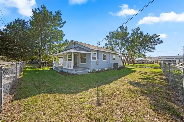 602 E ORANGE ST — photo 2