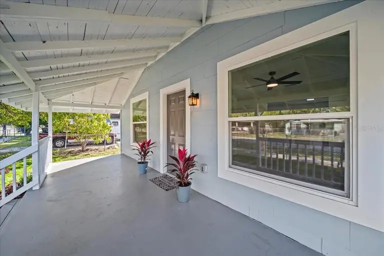 602 E ORANGE ST — photo 3