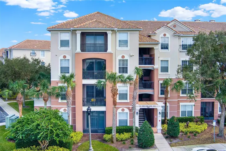8296 PORTOFINO DR #401
