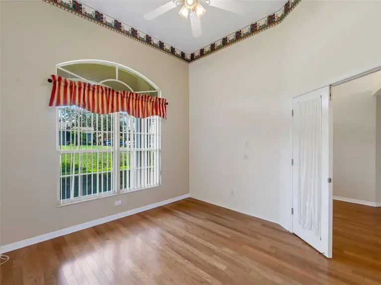 324 LAKE MARIAM BLVD — photo 3