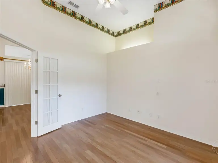 324 LAKE MARIAM BLVD — photo 5