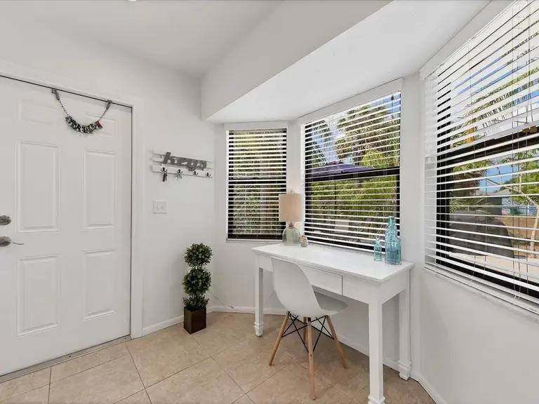 6397 ROSEWOOD DR — photo 2