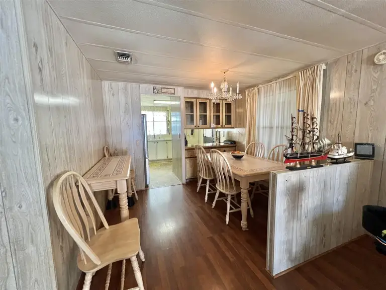 133 HIBISCUS WAY — photo 2