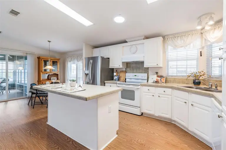 36645 KAY AVE — photo 4
