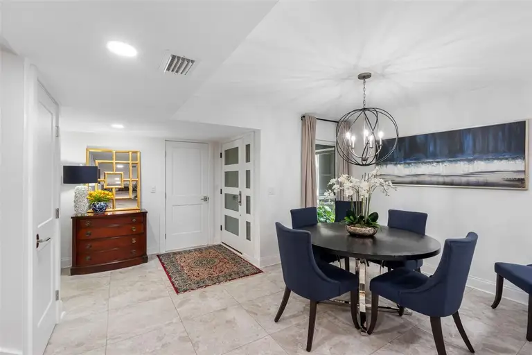 502 OLD MILL POND RD — photo 3