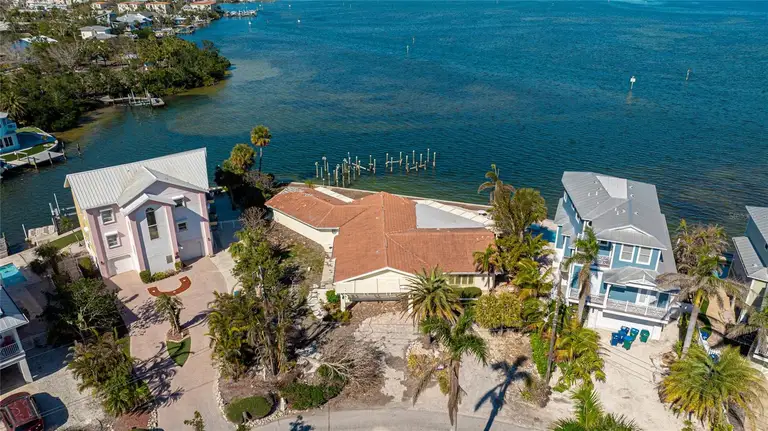 236 S HARBOR DR #LOT 35 — photo 2