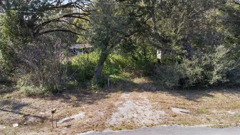 5894 SR 471 — photo 4