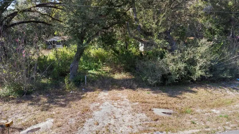 5894 SR 471 — photo 5