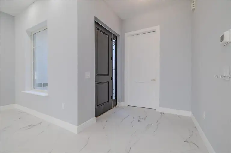 104 WELLWOOD LN #B — photo 4