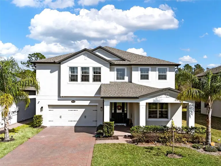 3245 UPLAND PT