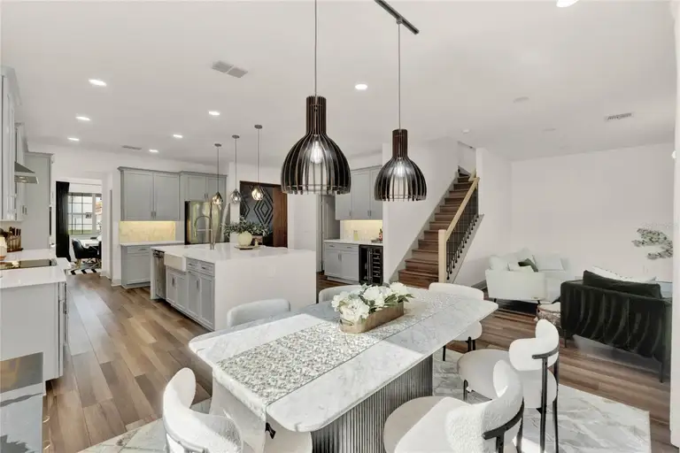 3245 UPLAND PT — photo 4