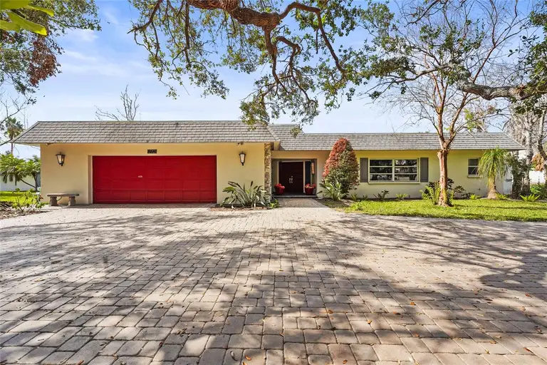 6640 PEACOCK RD