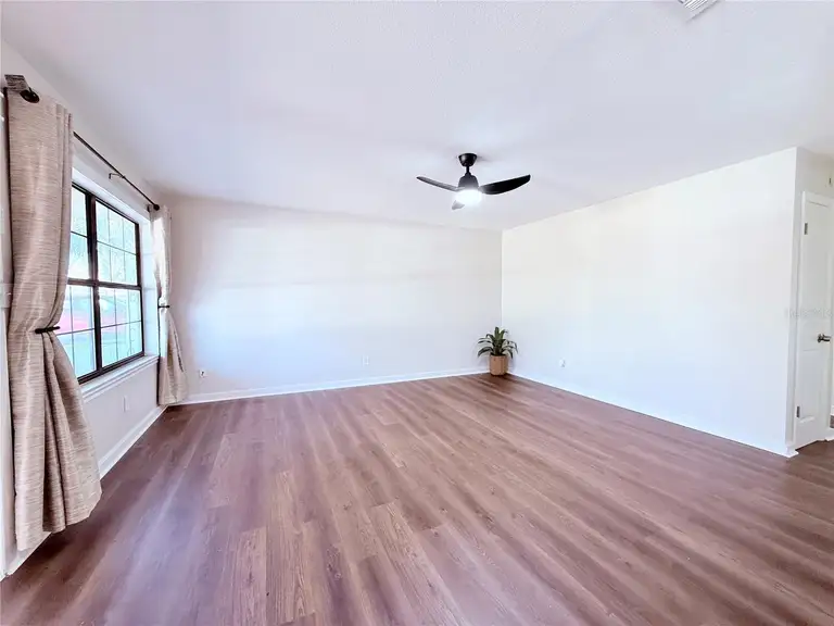 488 TAMARACK ST — photo 4