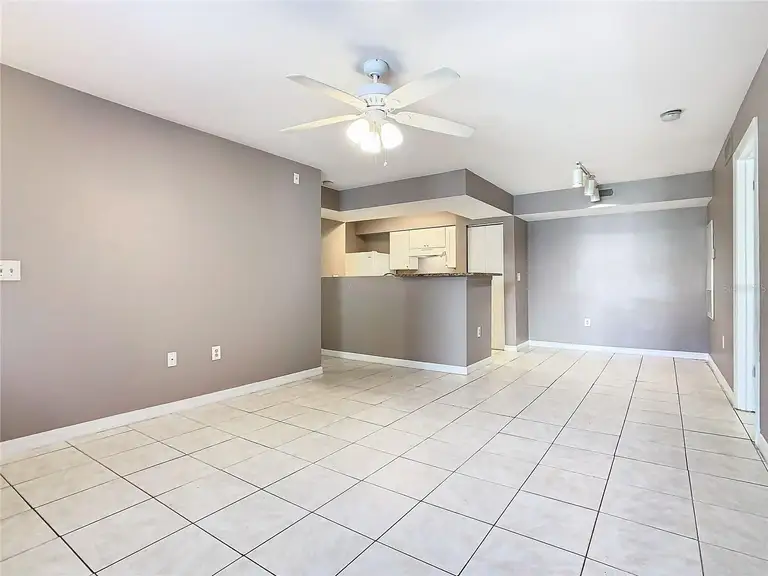 3004 PARKWAY BLVD #202 — photo 4