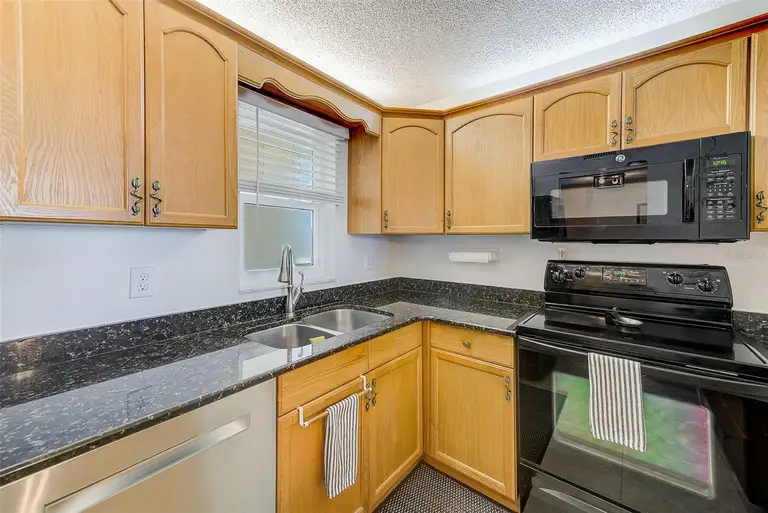 7420 BAY ISLAND DR S #281 — photo 4