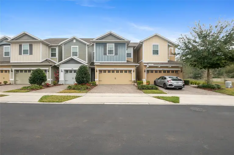 4816 CLIVEDEN LOOP