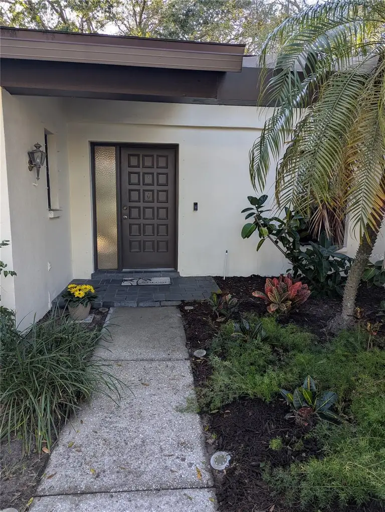 728 CREEKSIDE LN — photo 2