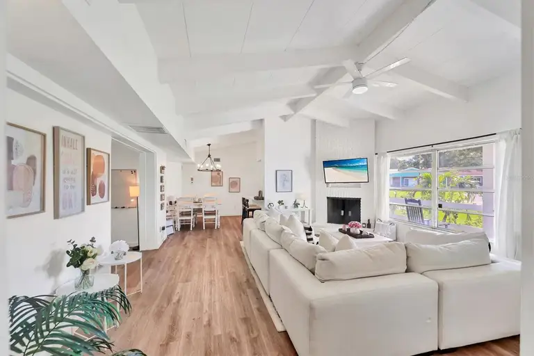6624 FAIRWAY DR — photo 5