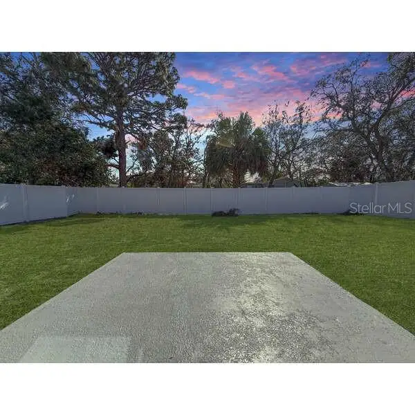7138 ASHWOOD DR — photo 2