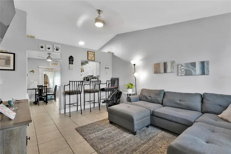 2802 CORAL REEF DR — photo 4