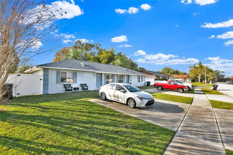2804 CORAL REEF DR — photo 2