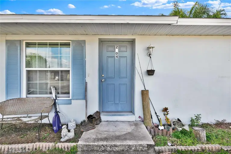 2804 CORAL REEF DR — photo 3