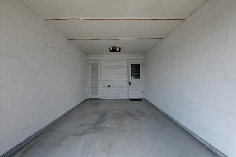 10116 TULIP ST N #10116 — photo 2