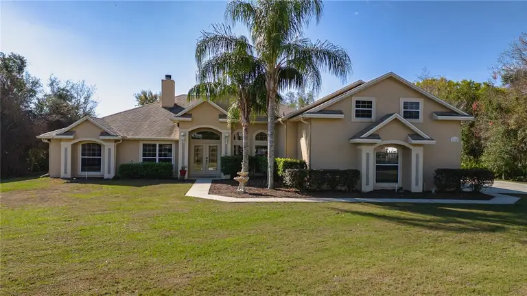 1120 CALDWELL AVE