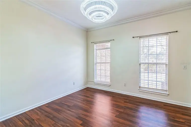 3021 BUTTERCUP LN — photo 4