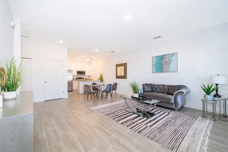 1732 PACIFIC RD — photo 2