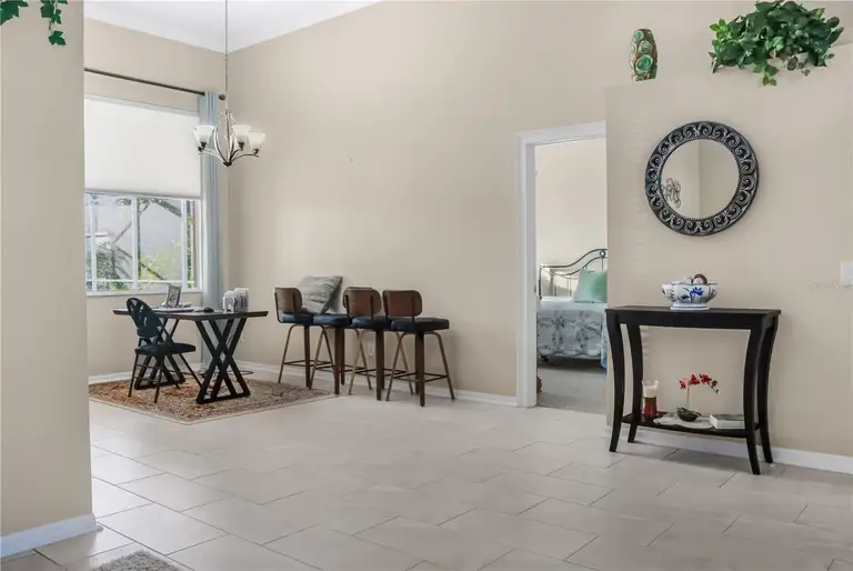 7533 DUNBRIDGE DR — photo 2
