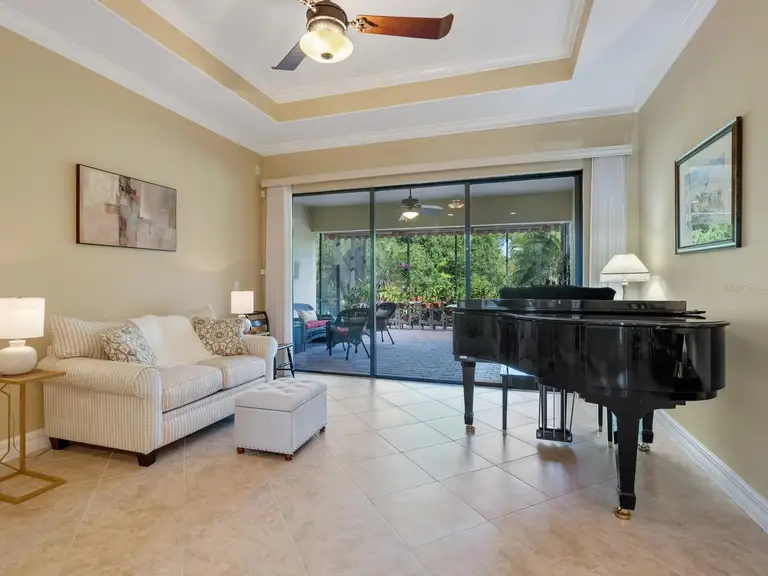 20909 LOGGIA CT — photo 4
