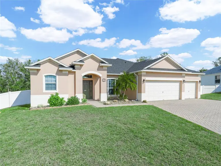 153 BROOKSHIRE DR — photo 2