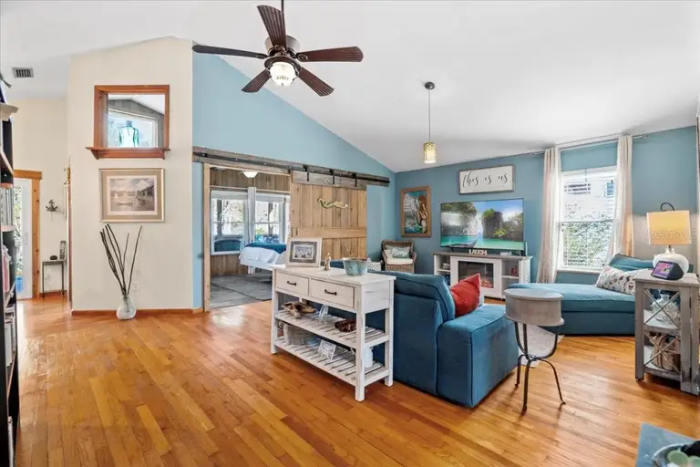 6291 SEBRING ST — photo 4