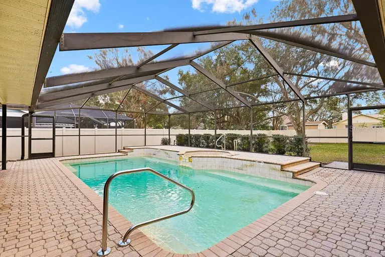 3917 APPLETREE DR — photo 4