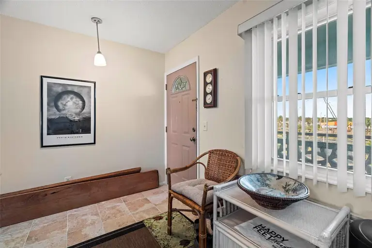 423 S PAULA DR #304 — photo 5
