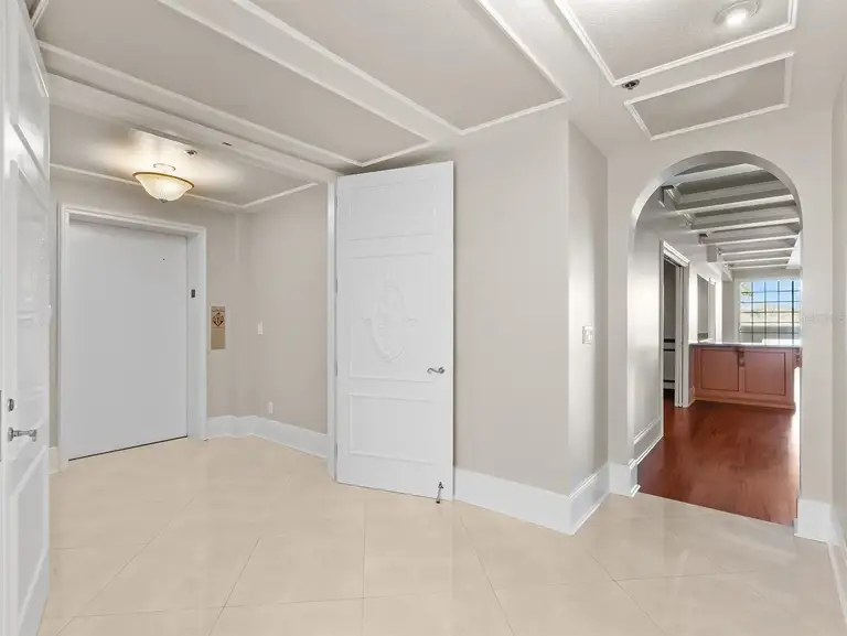 1110 W IVANHOE BLVD #5 — photo 3