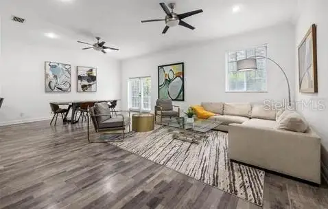 1118 S MOODY AVE — photo 5