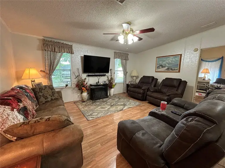 98 ROSALIE OAKS BLVD — photo 3