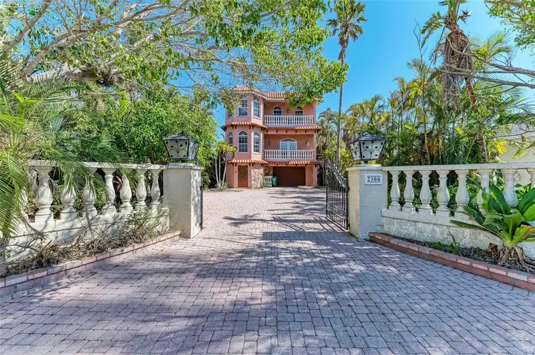 2306 CANASTA DR — photo 4