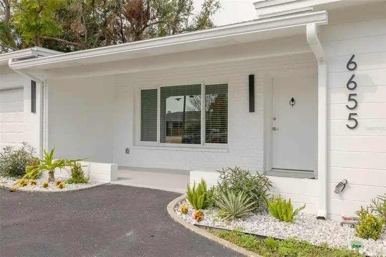6655 COLONY DR S — photo 4