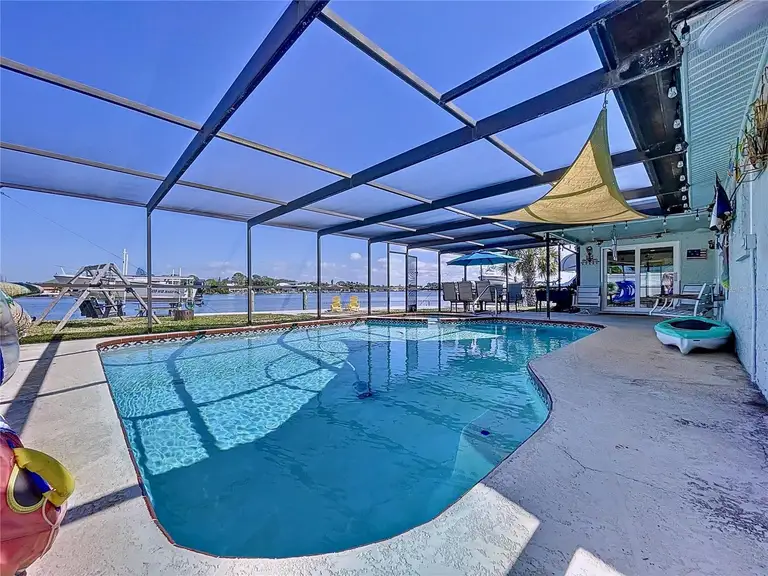 4941 WATERSIDE DR — photo 5