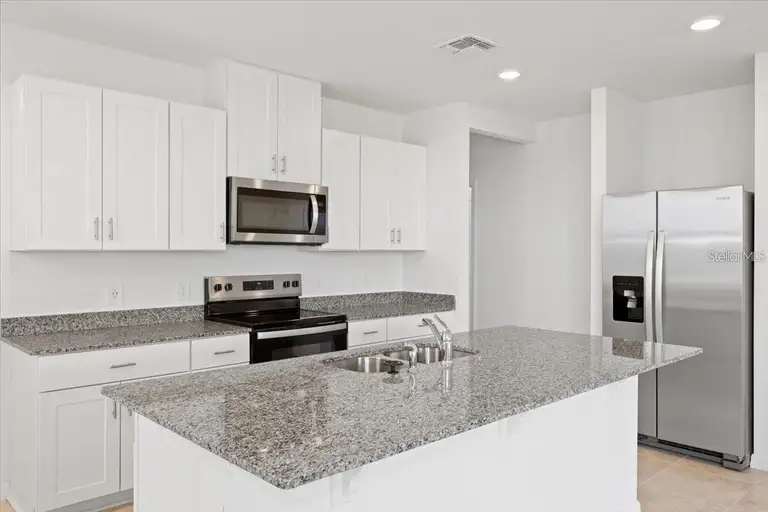 1361 CURRENT PL — photo 2