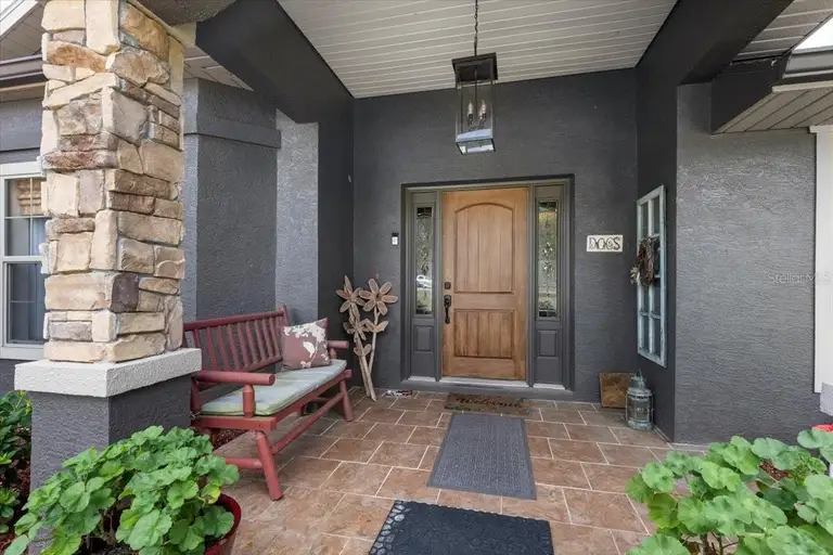 1558 E CLEVELAND ST — photo 4
