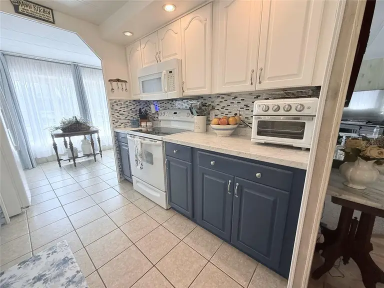 15 WILDERNESS DR — photo 4